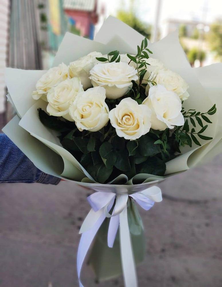 Букет Белые розы Проуд в Пыть-Яхе