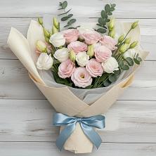 Букет цветов из:  Лизиантусы в Пыть-Яхе