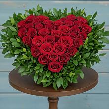 Цветочная композиция из Розы в виде сердца #REPLACE_PRED# Пыть-Яхе