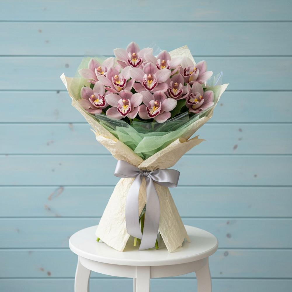 Букет цветов из: Орхидеи и Розы в Пыть-Яхе