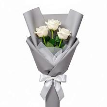 Букет 3 белые розы в Пыть-Яхе
