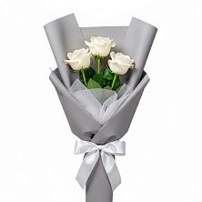 Букет 3 белые розы в Пыть-Яхе