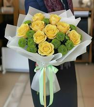 Букет цветов из:  Хризантемы и Розы в Пыть-Яхе