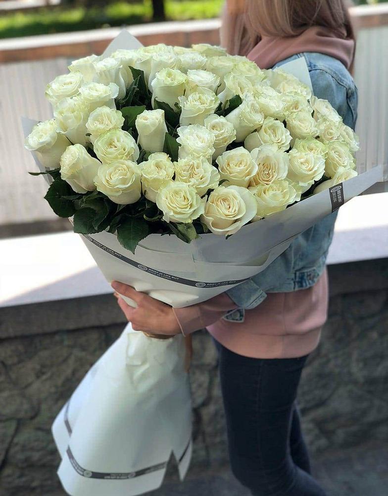 35 Белых роз в Пыть-Яхе Букет 35 Белых роз в Пыть-Яхе