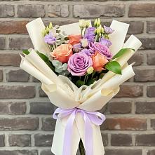 Букет цветов из:  Лизиантусы и Розы #REPLACE_PRED# Пыть-Яхе