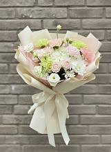 Букет цветов из:  Гвоздики, Розы, Лизиантусы и Хризантемы в Пыть-Яхе